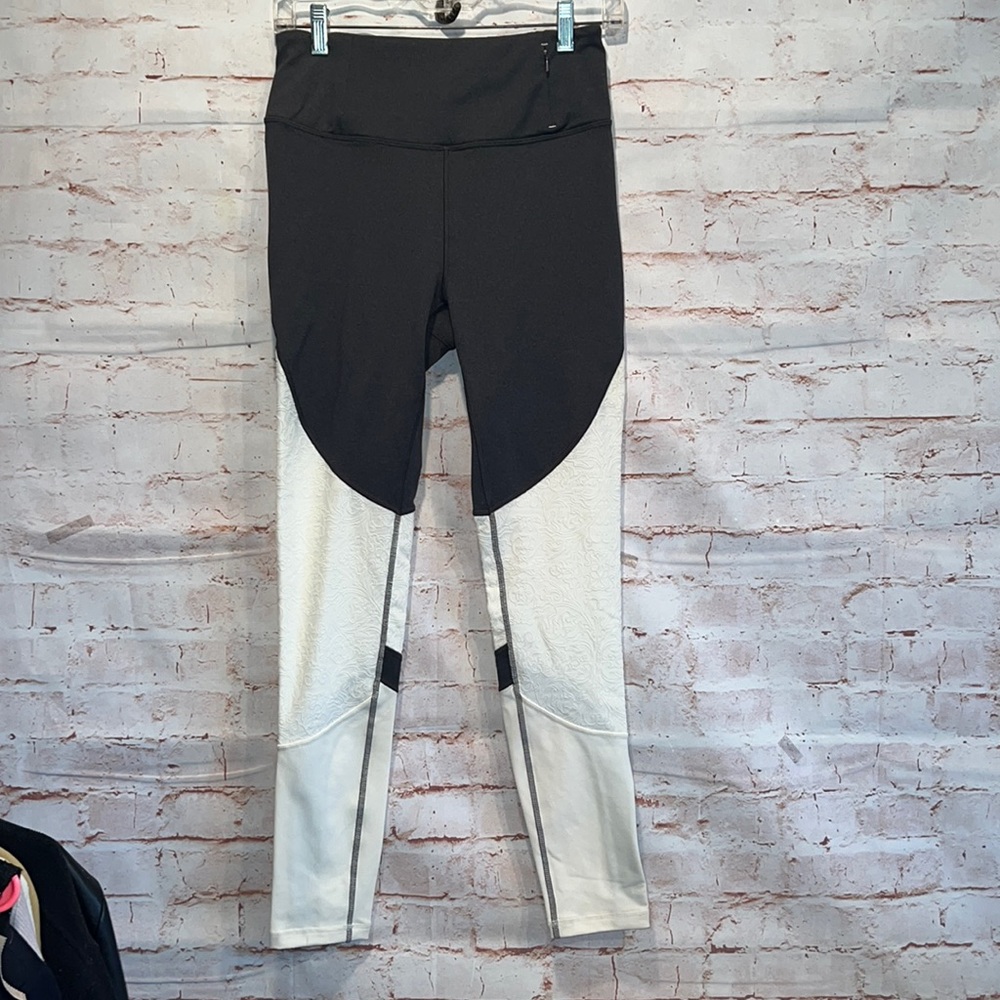 Calia Carrie Underwood limited edition heather velvet leggings Small WAX12002H